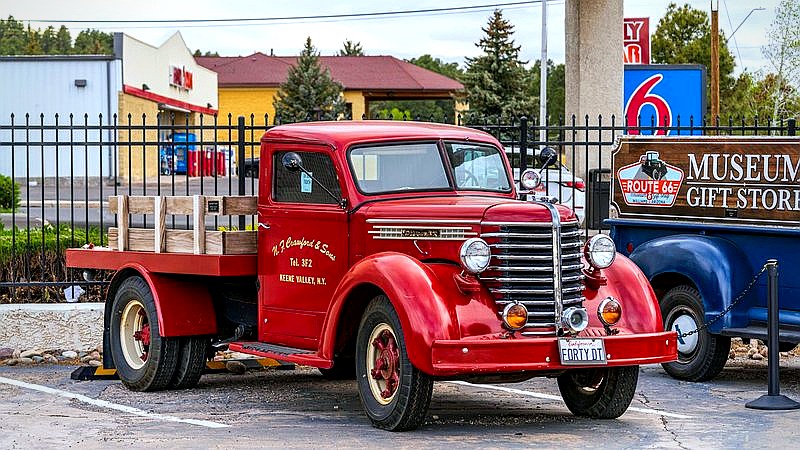 Hudson Williams girlfriend - lifestyle article image 2