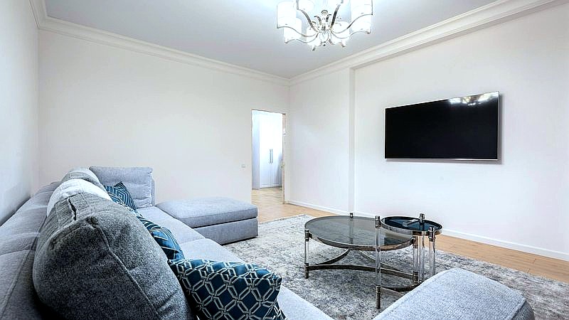 Traitors Season 4 - lifestyle article image 3