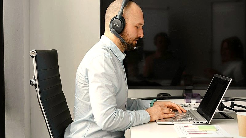 ICE hearing - travel article image 2