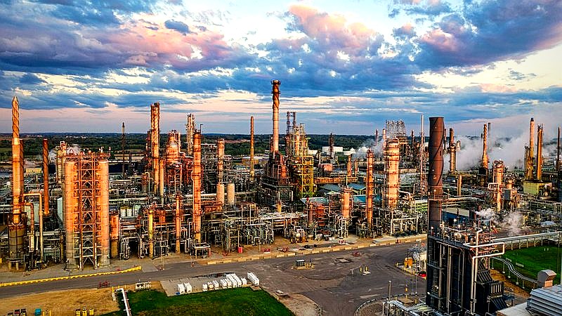 Dow futures fall - finance article image 2