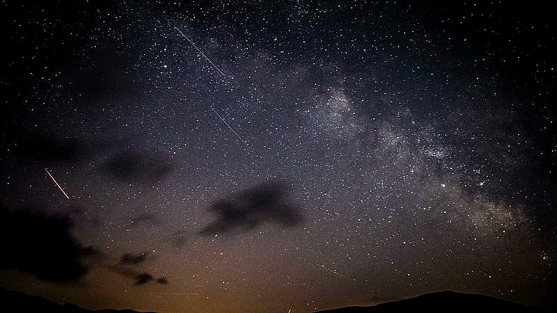 meteor over Pacific Northwest - home improvement article image 2