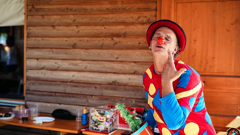 Heated Rivalry - lifestyle article image 3