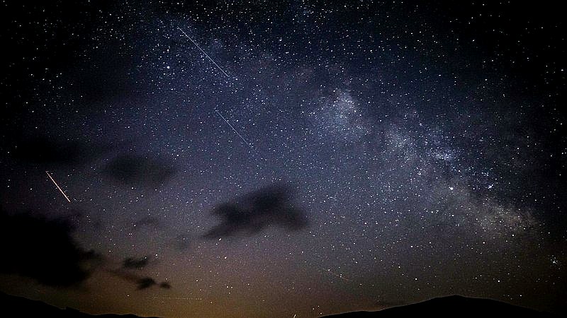 meteor shower - home improvement article image 3