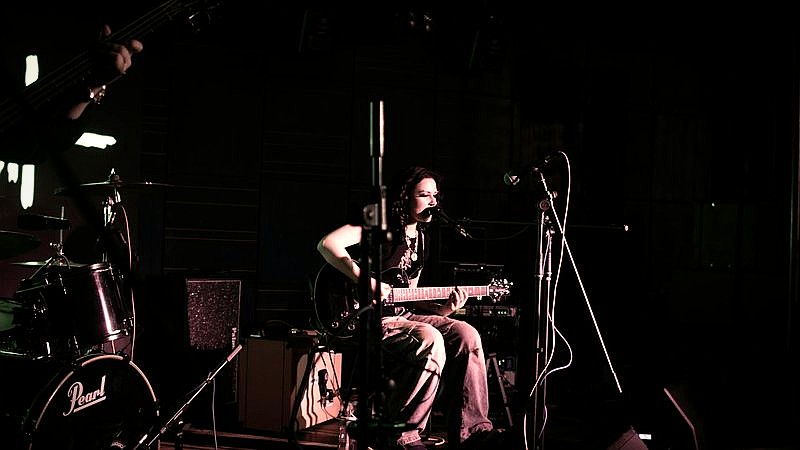 Celine Dion comeback - lifestyle article image 3