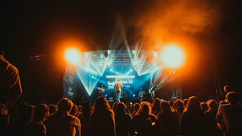 Madonna Coachella outfit - lifestyle article image 2