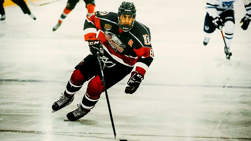 Hobey Baker Award - sport article image 3