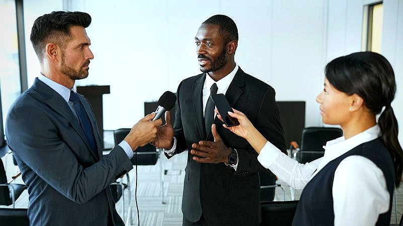 NFL reporter resigns - travel article image 3