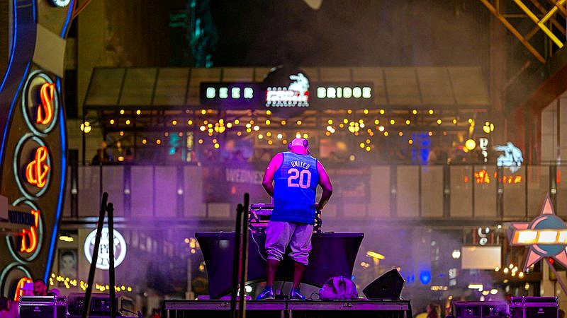 Eagles draft grades - travel article image 3