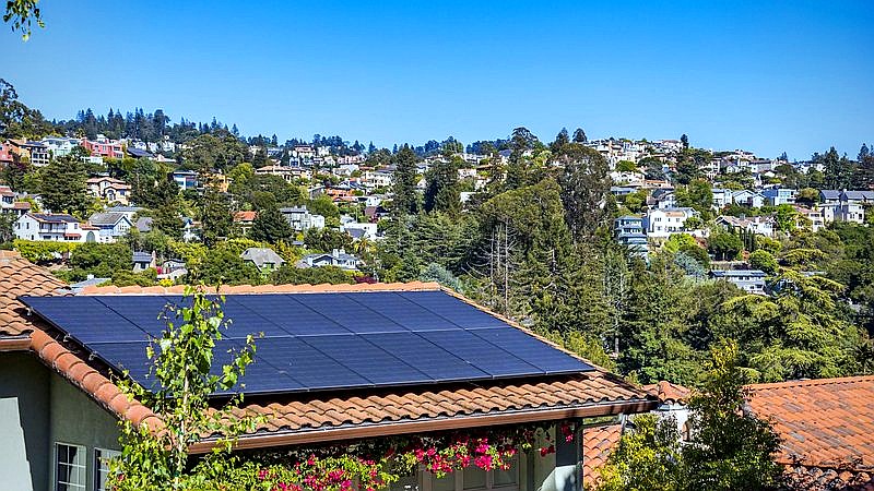 solar panel life - home improvement article image 3