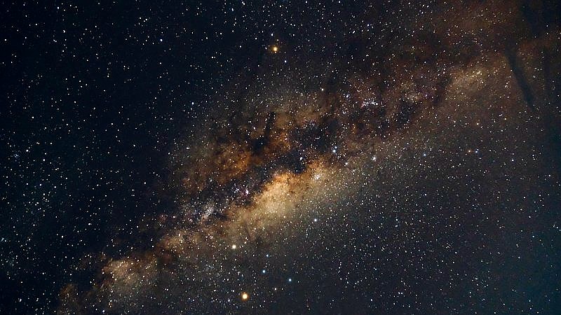 supermassive black hole without a galaxy - home improvement article image 3