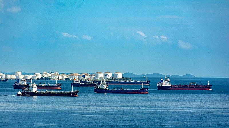 Strait of Hormuz - travel article image 2
