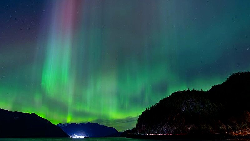 northern lights in Utah - home improvement article image 3