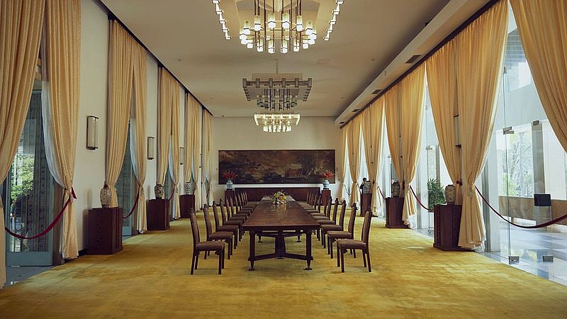 US-Iran tensions - travel article image 2