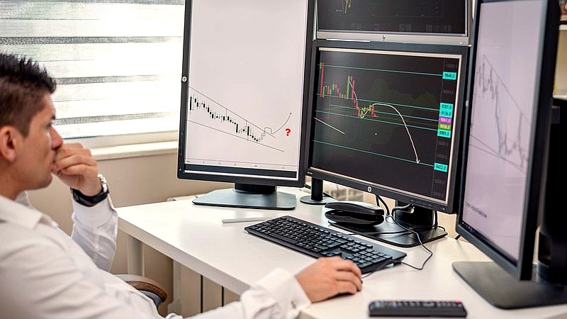 stock futures inch higher - finance article image 2