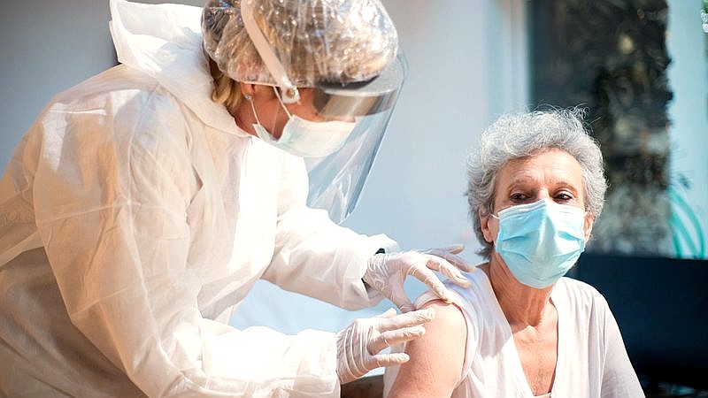 shingles vaccine dementia - health article image 3