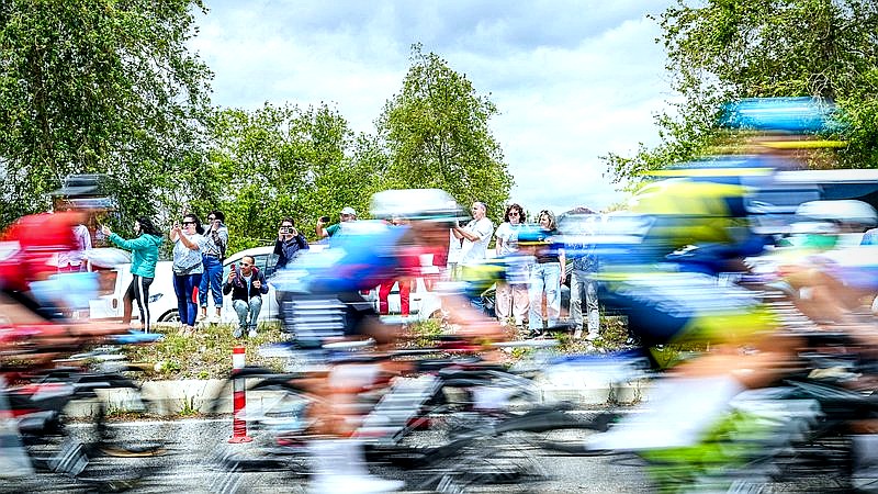 Tour de France crash - sport article image 3