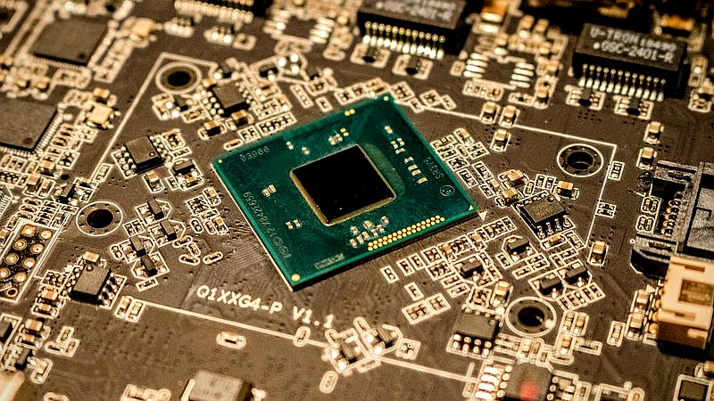Asian tech stocks drop - finance article image 2