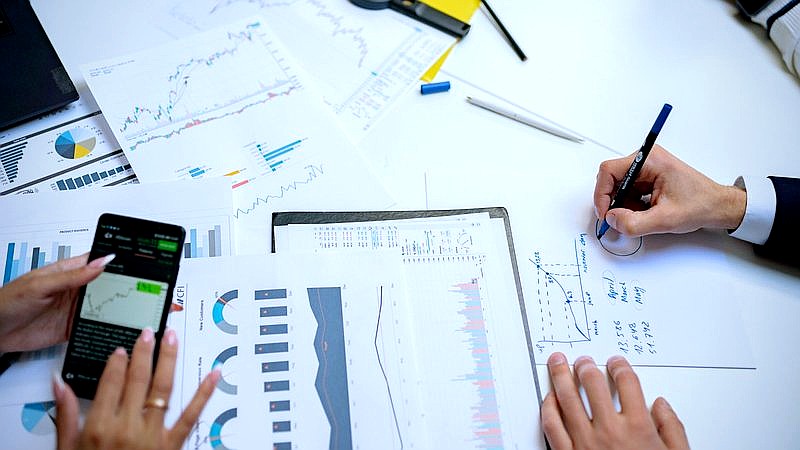 US job revisions - finance article image 3